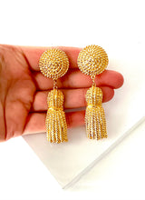 Load image into Gallery viewer, Clip On Gold Vintage Tassel Earrings
