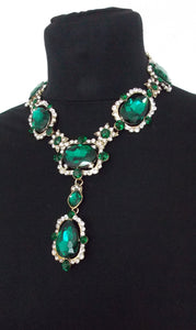 Emerald Green Jewelled Bridgerton Style Statement Necklace