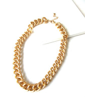 Load image into Gallery viewer, Chunky Gold Chain Necklace
