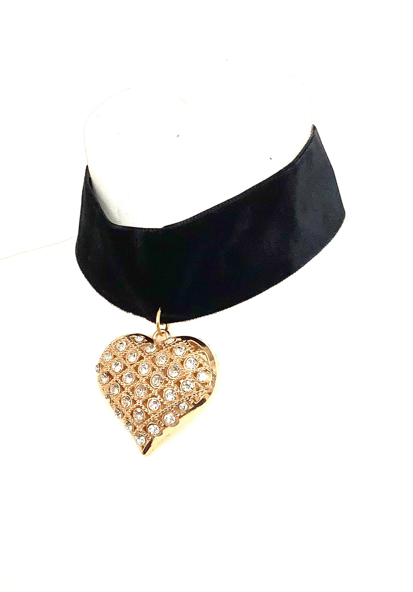 Black choker discount with pendant