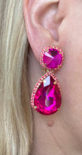 Load image into Gallery viewer, Clip On Cerise Pink Teardrop Earrings
